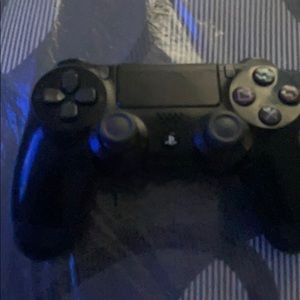 PS4 controller